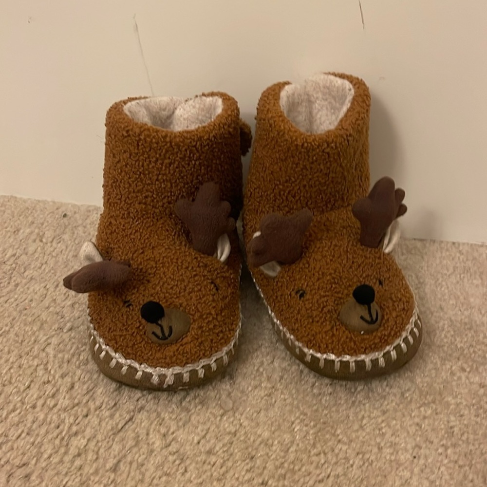 Hanna Andersson Reindeer Slippers
